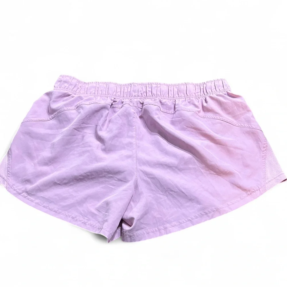 ATHETIC Lavender Shorts with Elastic Waistband and Curved Hem 16-18 XL Exellent